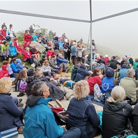 26.6.2022 Selleries:...e comunque la nebbia (ed il freddo) non ha fermato i molti....