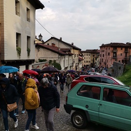 La Pace è camminare...insieme...in salita...