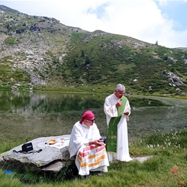 17.7.2022 Tredici Laghi: "---come in montagna, non sei tu a fare, ma spesso è Chi ti circonda..."